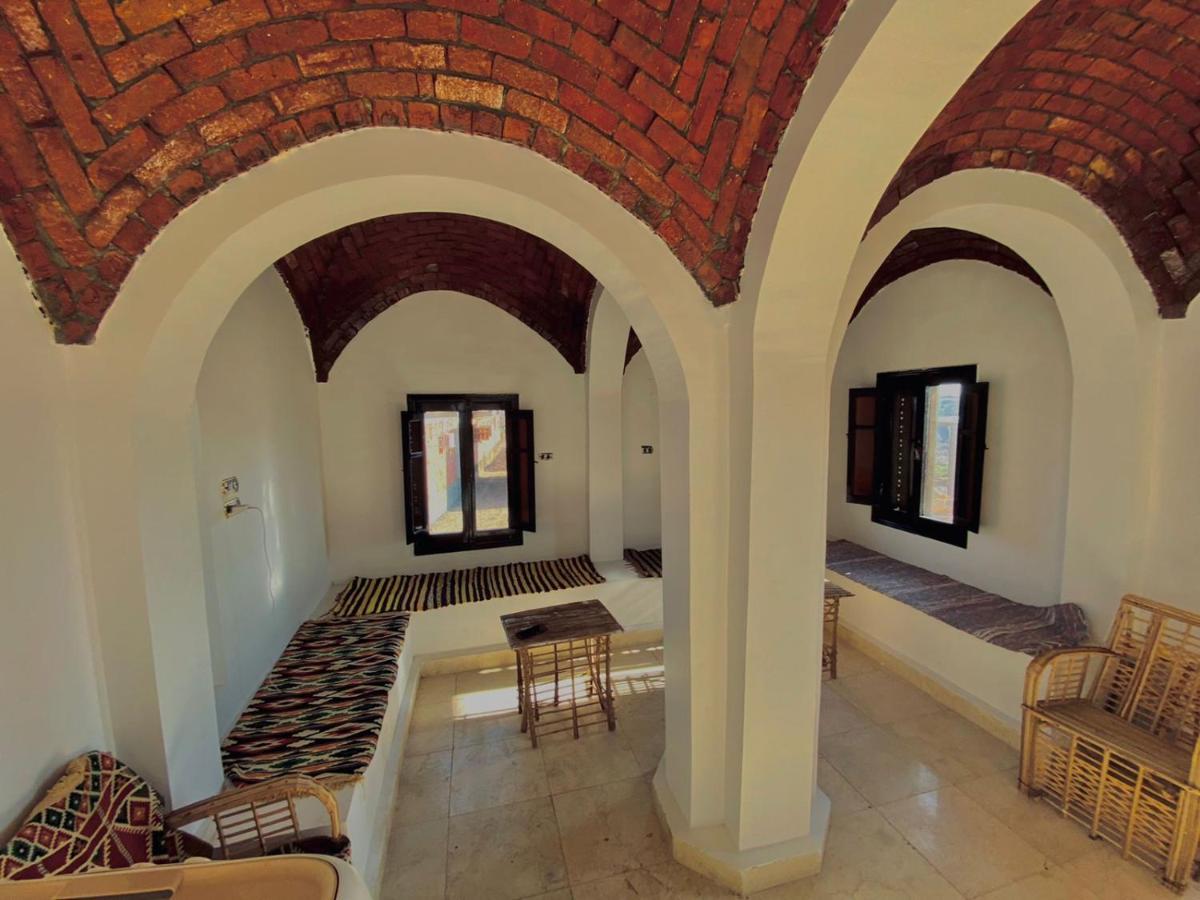 King Kassem Hotel Aswan Bagian luar foto
