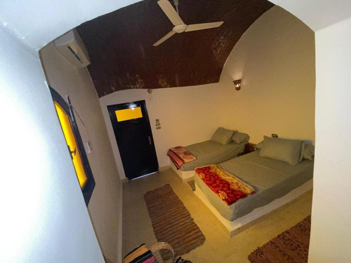 King Kassem Hotel Aswan Bagian luar foto